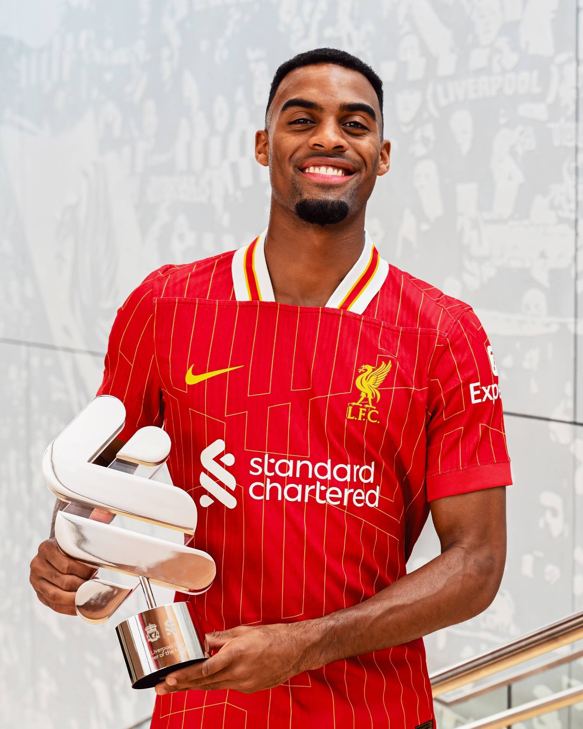 DB电竞多赛事平台-利物浦客场不败，坚挺不倒！