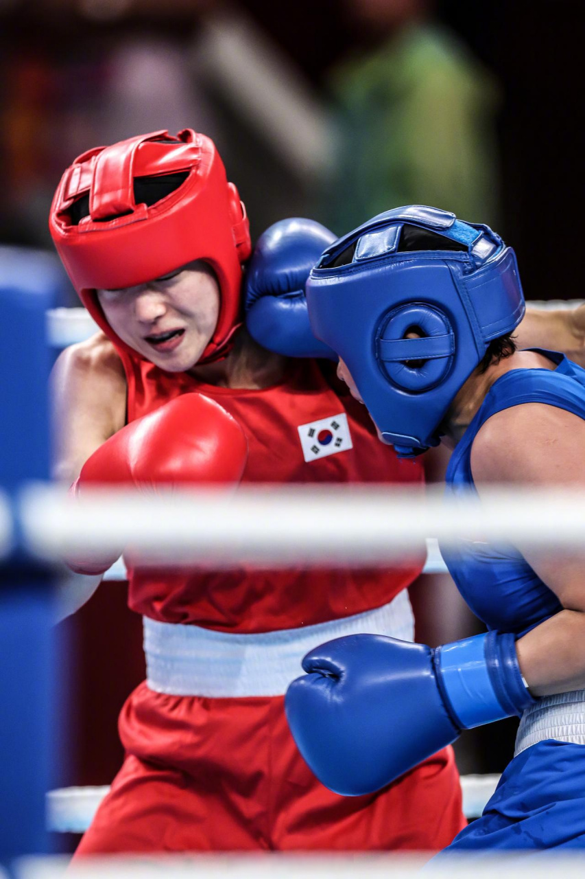 DB电竞平台登录-轻松应对！选手们在擂台上尽展实力