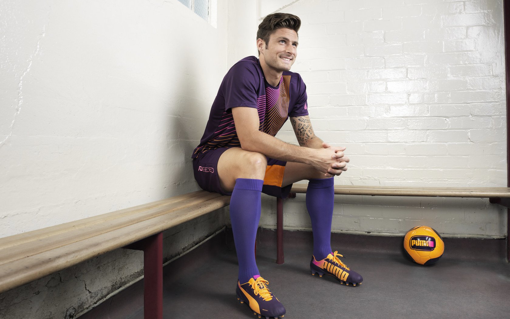 DBGame-穆勒赛后评分拉满,乌拉圭生死战险胜阿尔及利亚,诠释足球的残酷与魅力